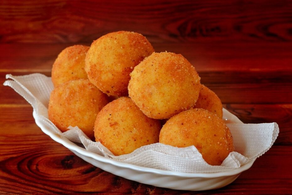 Bolinho de Batata com queijo